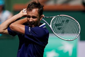 Medvedev se perdería Wimbledon si no muestra rechazo a Vladimir Putin