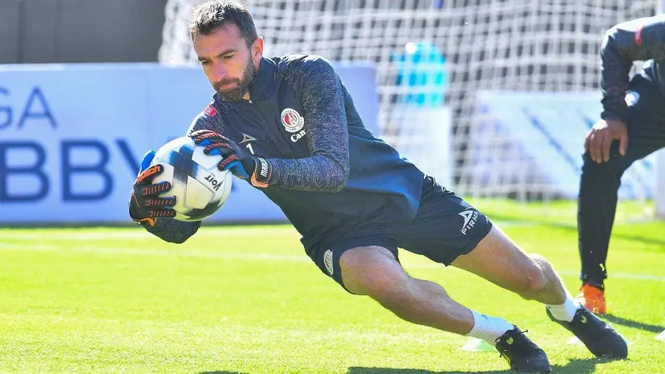 Capirossi sobre Barovero: 'Mi responsabilidad es mantenerlo entre los mejores de la liga'