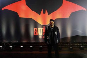 Neymar asistió a la premier de The Batman y condujo el Batimóvil por Paris