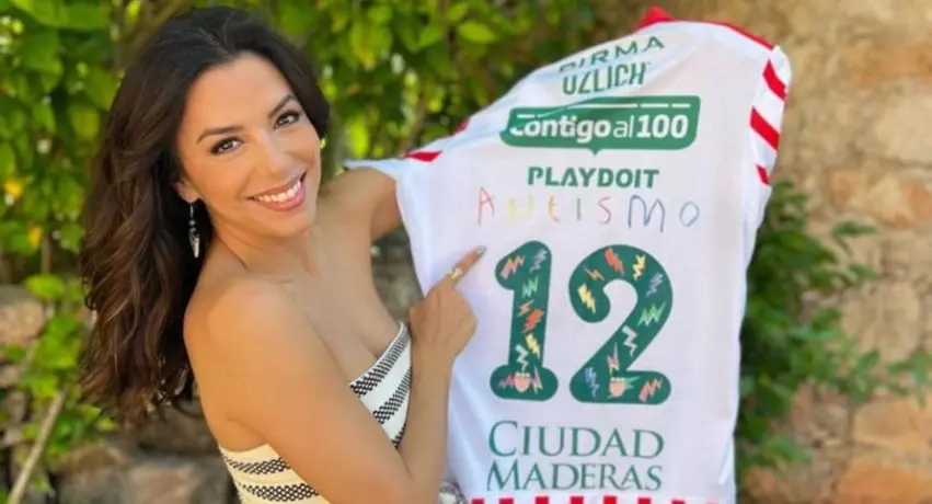 Necaxa: Eva Longoria lució jersey conmemorativo del Día Internacional del Autismo