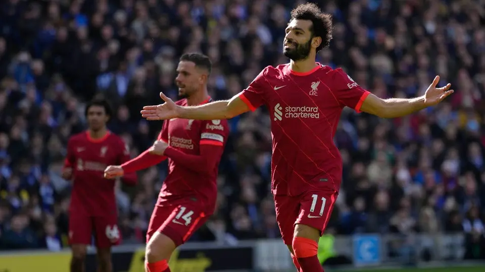 Premier League: Liverpool doblegó a Brighton y sigue a la 'caza' del Manchester City