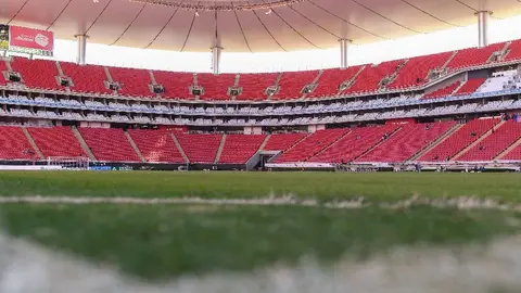 Chivas: Estadio Akron está en mal estado para el partido ante Monterrey