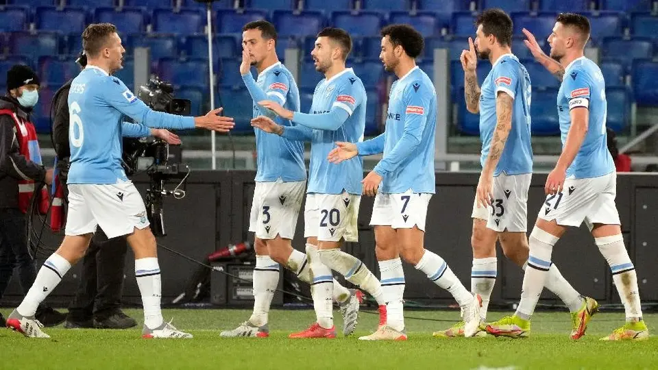 Johan Vásquez: Lazio le propinó su décima derrota al Genoa; quinta consecutiva