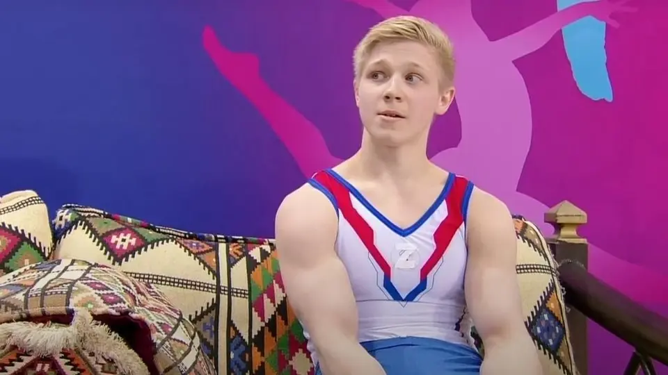 Gimnasta ruso subió al podio con símbolo en favor de la guerra contra Ucrania
