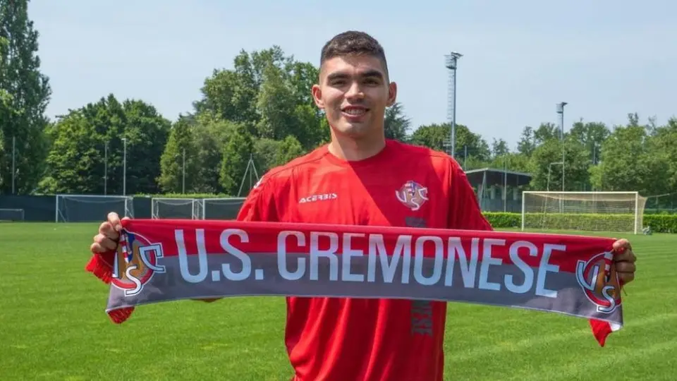 Johan Vásquez, oficialmente nuevo jugador del Cremonese