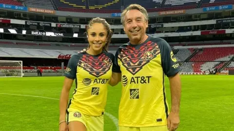 Paola Longoria estuvo en el Azteca con Azcárraga y la plantilla del América