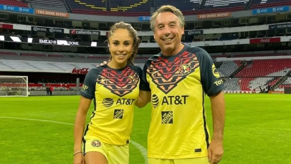 Paola Longoria estuvo en el Azteca con Azcárraga y la plantilla del América