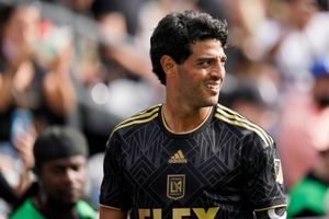 FIFA 22: Carlos Vela y Mbappé comandan el Equipo de la Semana 24