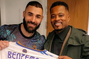 Benzema: Se reunió con Patrice Evra y le regaló su jersey del Real Madrid