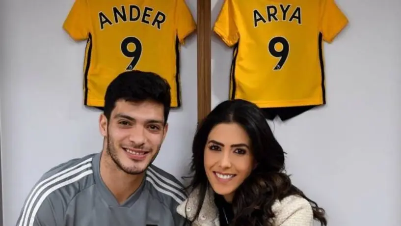 Raúl Jiménez y Daniela Basso anunciaron que esperan un varón