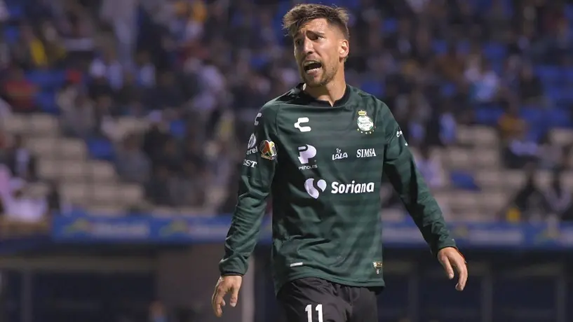 Santos: Aficionado lagunero le ‘regaló’ dos pesos a Fernando Gorriarán