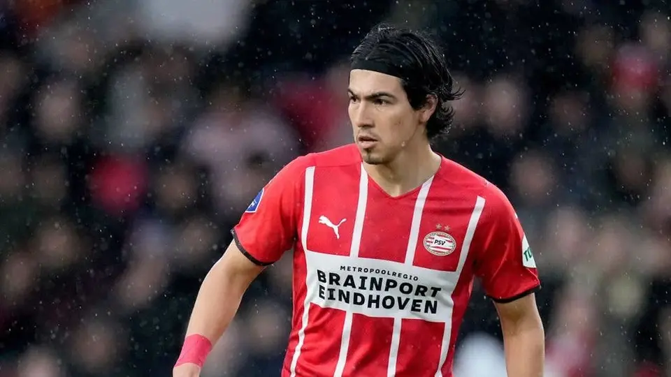 Erick Gutiérrez: Convocado por el PSV, aunque en duda para la Conference League