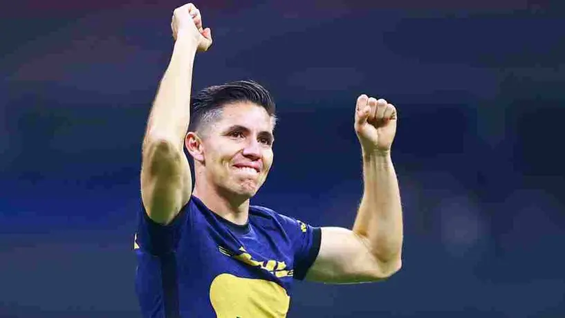 Pumas: Chispa Velarde regaló tamales en Cantera por el día de la Candelaria