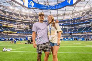Video: Taylor Rapp se comprometió con su novia tras ganar el Super Bowl