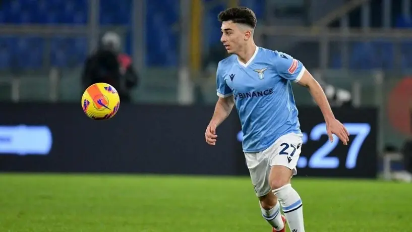 Jugador de la Lazio fue asaltado y agredido junto con su padre en calles de Roma