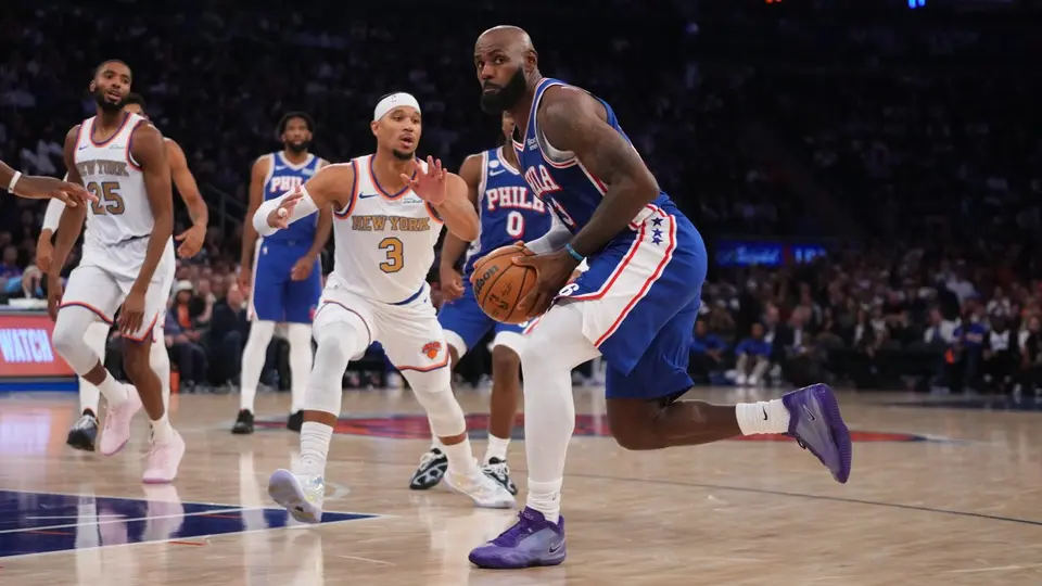 LeBron James en el partido de los Sixers contra los Knicks | AP