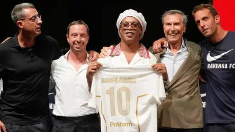 Ronaldinho regresará a las canchas el 15 de noviembre con el Ravenna de la Serie C italiana