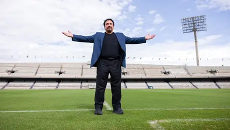 El emotivo mensaje que Pumas dedicó a Hugo Sánchez tras cumplirse 50 años de su debut en Primera División