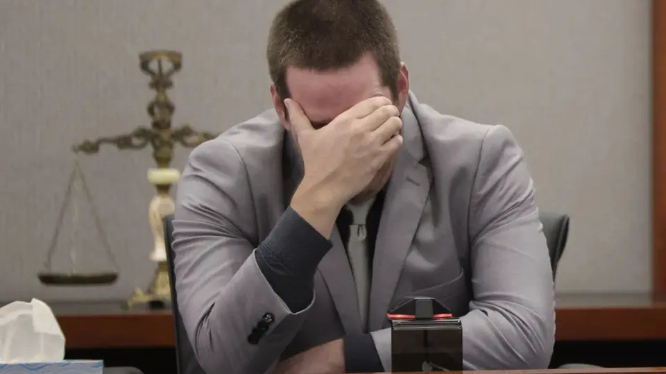 Mitchell Fairbarn fue declarado culpable de crueldad animal por llevarse un flamenco del hotel Flamingo Las Vegas. / AP