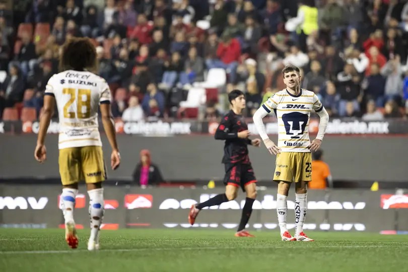 Adalberto Carrasquilla e Ignacio Pussetto en lamento en la visita de Pumas a Tijuana en el Clausura 2026 | IMAGO 7