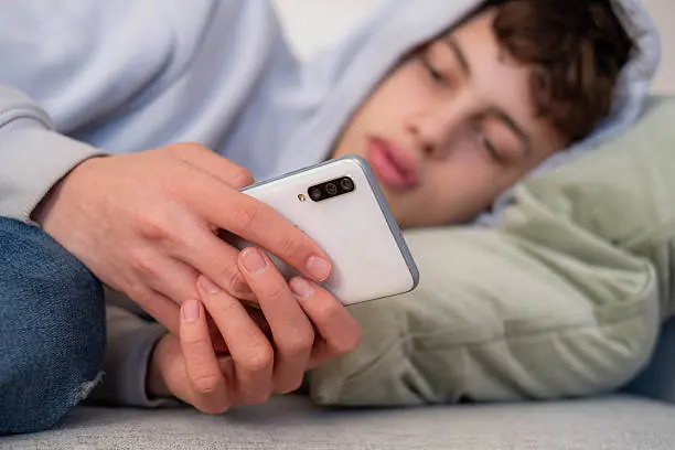 Posponer tareas importantes puede generar estrés, ansiedad y sentimientos de culpa. / iStock
