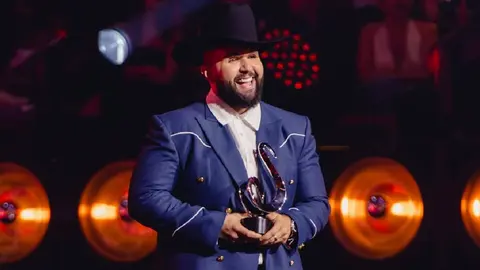 Carín León es un multiganador de Premios Grammy/IG: @carinleonoficial