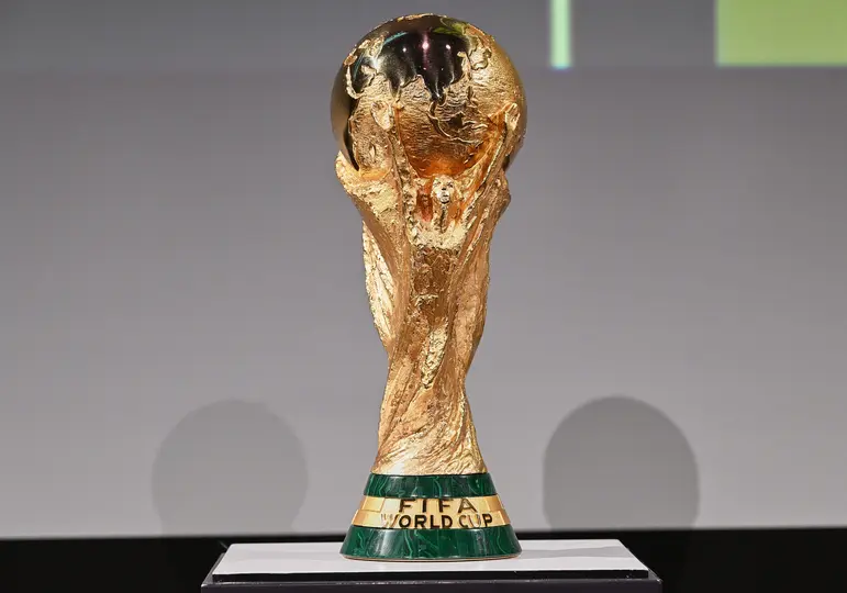 Trofeo de la FIFA durante el panel de leyendas previo al sorteo | MEXSPORT