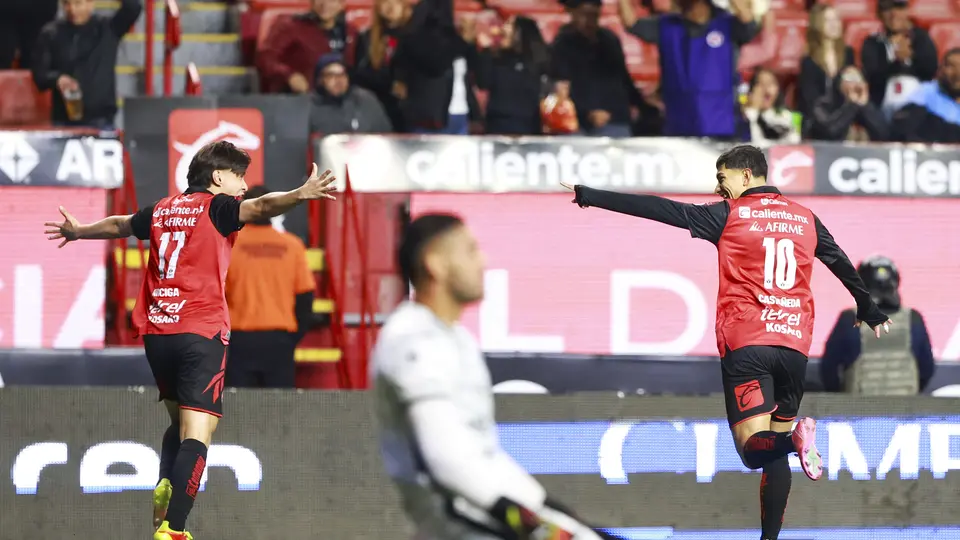 Ramiro Árciga y Kevin Castañeda en festejo de gol en el partido de Tijuana ante Mazatlán | IMAGO 7