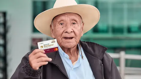 La Pensión para Adultos Mayores entrega 6,400 pesos bimestrales en 2026./ Programas del Bienestar