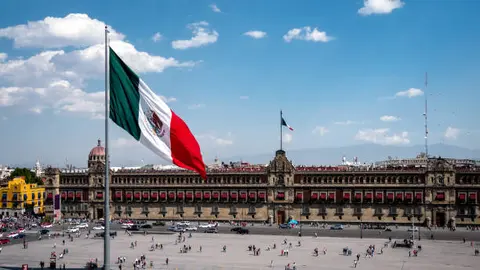 Agustín de Iturbide impulsó la creación de la primera bandera tricolor en 1821, tras la proclamación del Plan de Iguala./ Pixabay