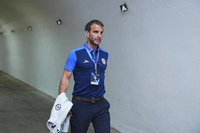 Iván Alonso tuvo que abandonar la concentración de Cruz Azul | IMAGO7