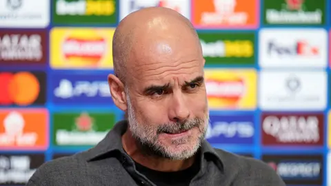 Guardiola en una conferencia de prensa l AP