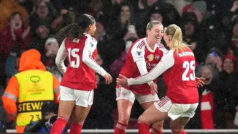 Alessia Russo en celebración en el partido de Arsenal contra Chelsea en la Champions League | AP