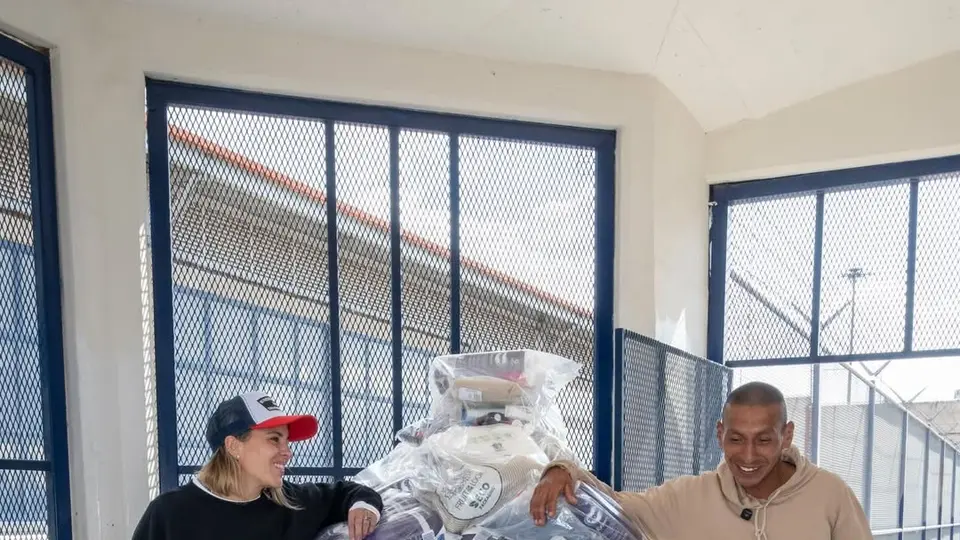 ¿Saskia Niño de Rivera usó IA en las fotos de Beto? Esto dice la teoría en redes