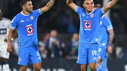 Erik Lira con Carlos Rodríguez | MEXSPORT