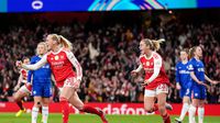 Stina Blackstenius celebra su gol en el partido de Arsenal contra Chelsea en la Champions League Femenina | AP