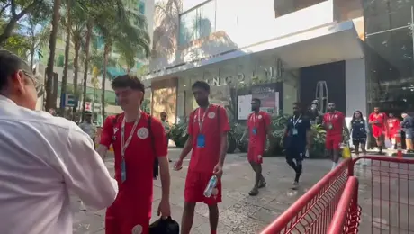 "Sí saludan": Chofer mexicano compara a la Selección de Nueva Caledonia con el Tri