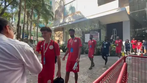 "Sí saludan": Chofer mexicano compara a la Selección de Nueva Caledonia con el Tri