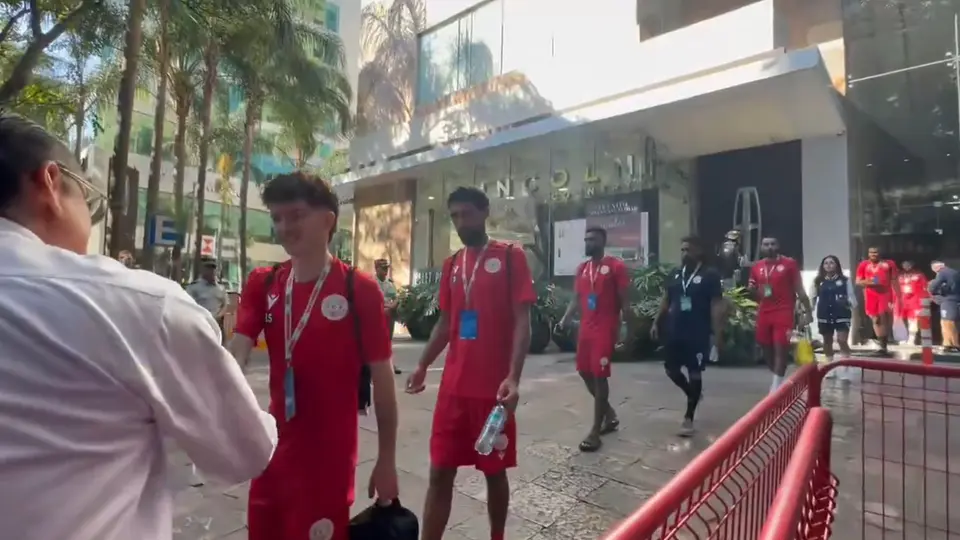 "Sí saludan": Chofer mexicano compara a la Selección de Nueva Caledonia con el Tri