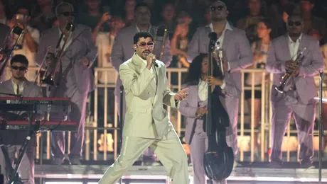 Bad Bunny exige 465 mil dólares tras ganar demanda por “Enséñame a Bailar”