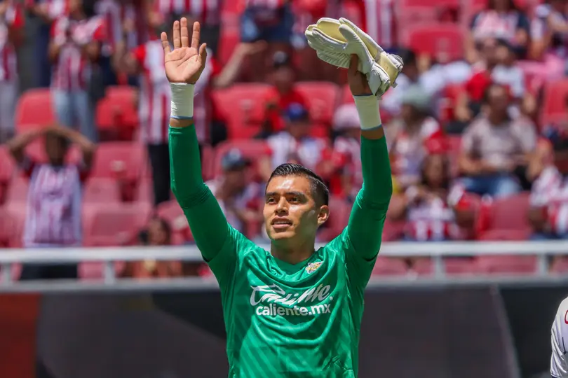 Raúl Rangel en un partido con Chivas l MEXSPORT