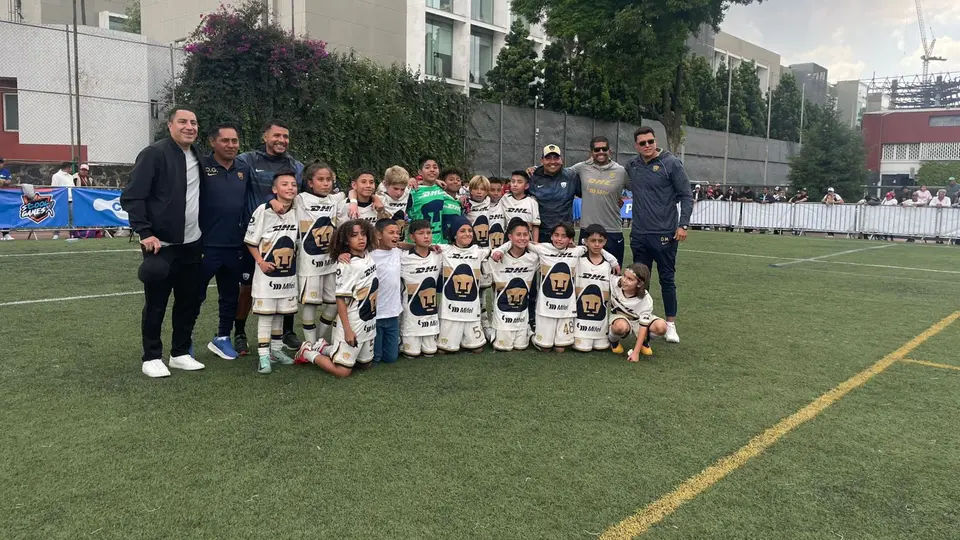Pumas Sub-10 l X:PumasMXCantera