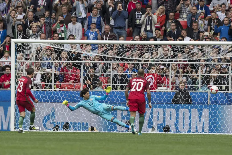 Con este penalti de Adrien Silva, Portugal venció a México y se quedó con el Tercer Lugar en Confederaciones 2017. l RÉCORD