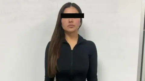 Detienen a mujer en Guadalupe por extorsionar a amante de su esposo; le exigía 300 mil pesos