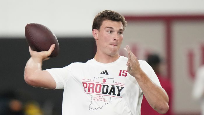 Fernando Mendoza durante el Pro Day de la NFL | AP