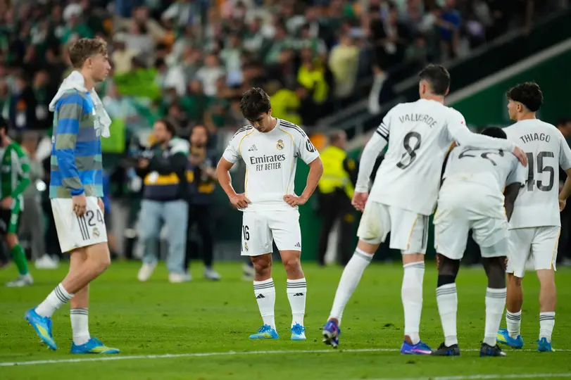 Jugadores del Real Madrid tristes por el empate ante el Real Betis