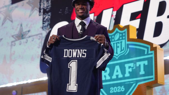 Caleb Downs elegido por los Cowboys en el Draft 2026 de la NFL | AP