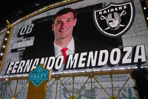 Fernando Mendoza, Pick No. 1 en el Draft 2026 de la NFL | AP