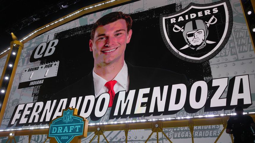 Fernando Mendoza, Pick No. 1 en el Draft 2026 de la NFL | AP