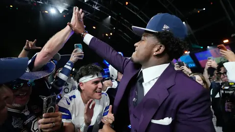 Caleb Downs elegido por los Cowboys en el Draft 2026 de la NFL | AP